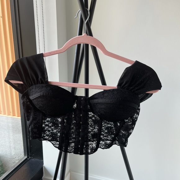 Black corset - Picture 2 of 2